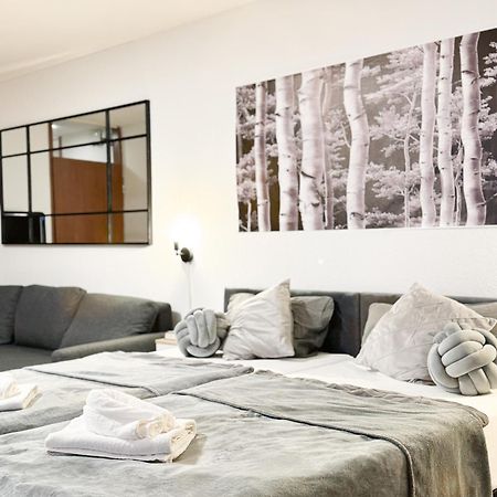 Modern Living In Karlsruhe - Frieden Apartments Eksteriør bilde