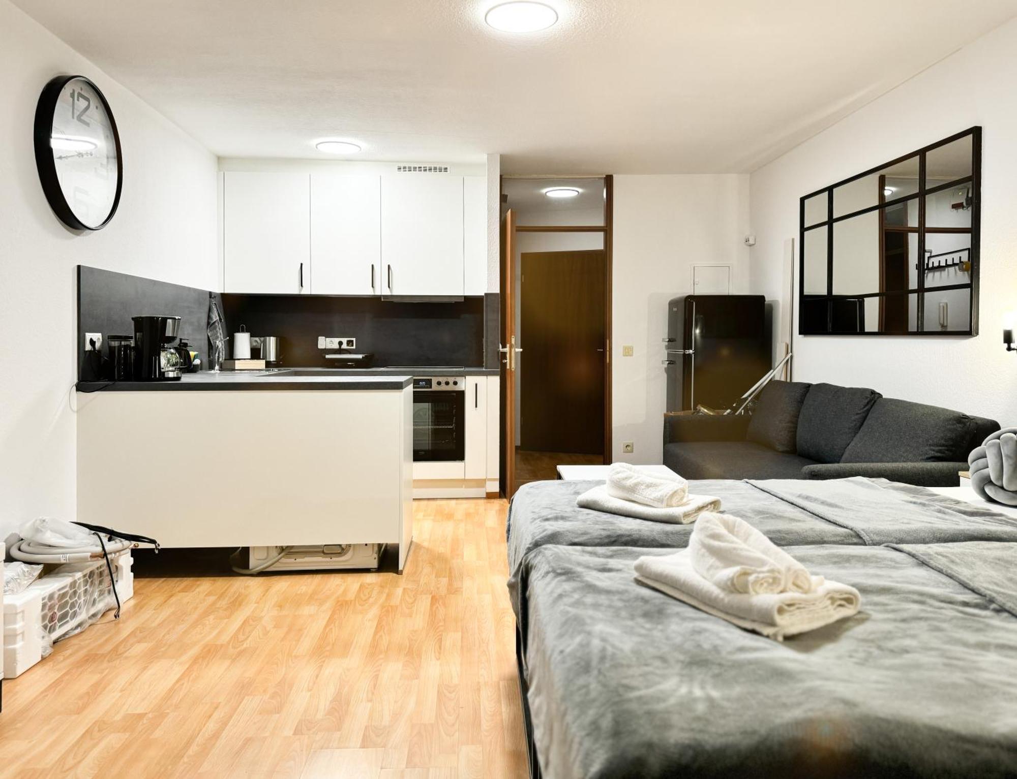 Modern Living In Karlsruhe - Frieden Apartments Eksteriør bilde