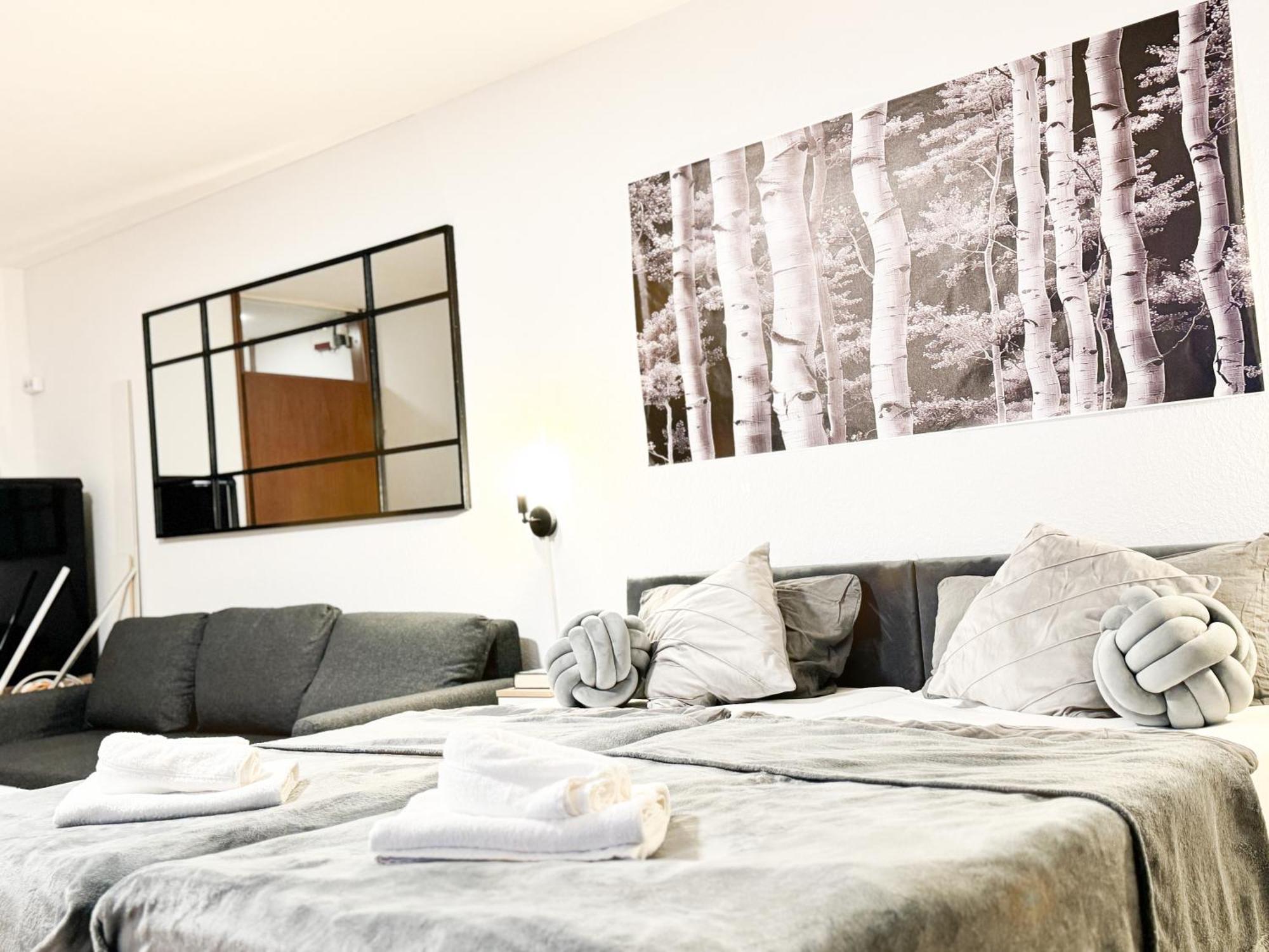 Modern Living In Karlsruhe - Frieden Apartments Eksteriør bilde