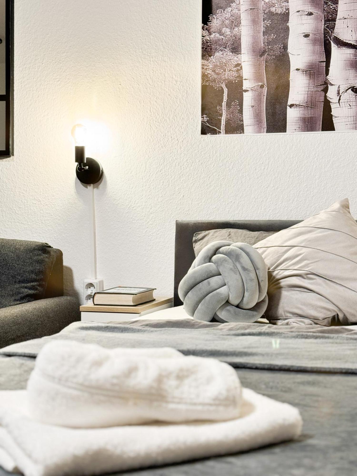 Modern Living In Karlsruhe - Frieden Apartments Eksteriør bilde