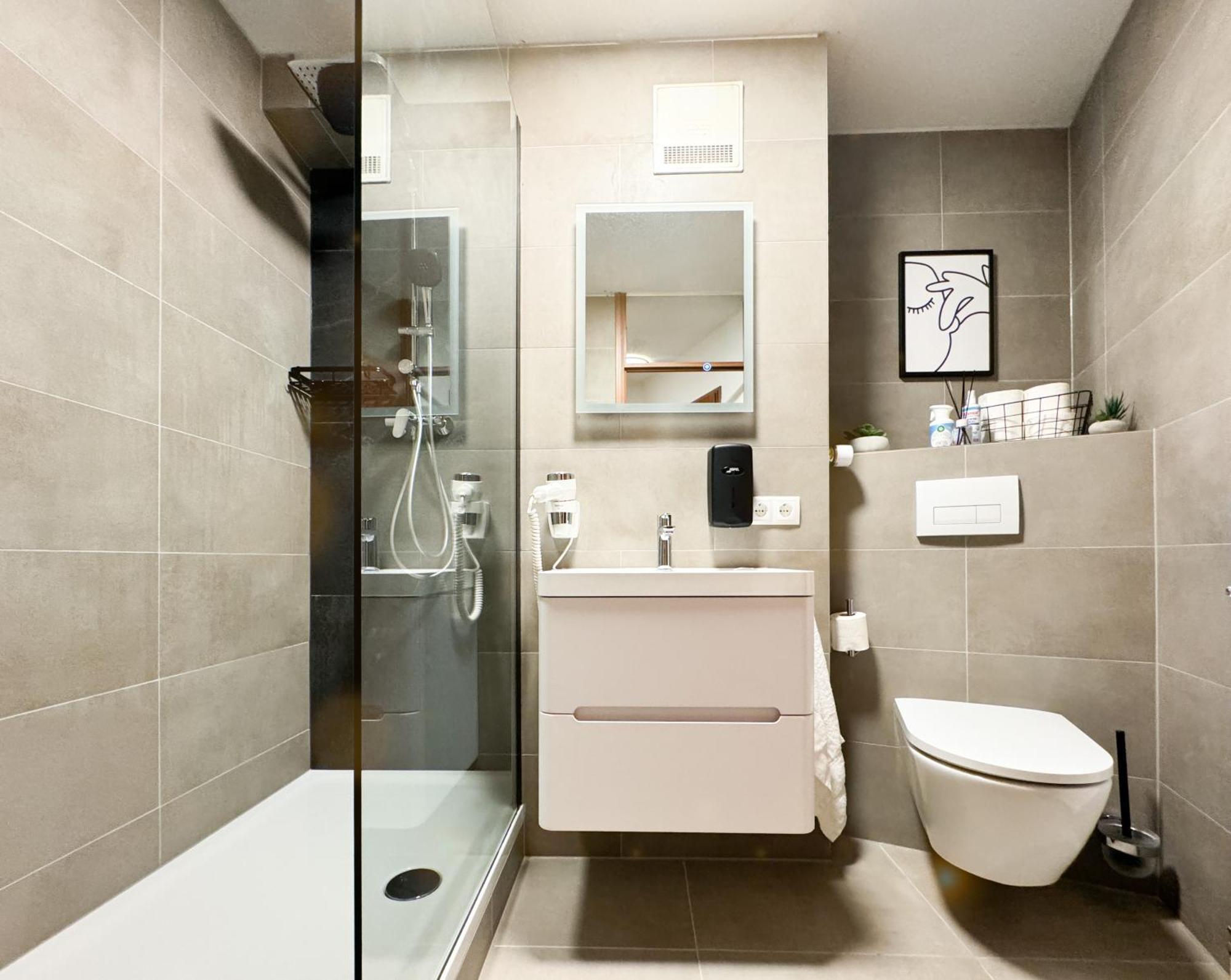 Modern Living In Karlsruhe - Frieden Apartments Eksteriør bilde